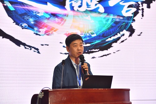 方正LEYU.COM-乐鱼（中国）副总裁郑伟.jpg